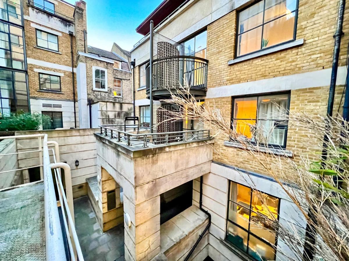 Superior Entire Apartment Between St Pauls Cathedral And Covent Garden Londýn Exteriér fotografie